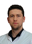 Врач Ахметов Роман Булатович