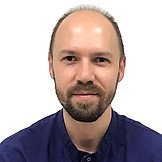 Врач Юмагузин Артем Наилович