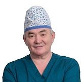 Врач Казакбаев Амир Гайсеевич