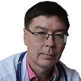 Врач Мухтаров Равиль Вильевич